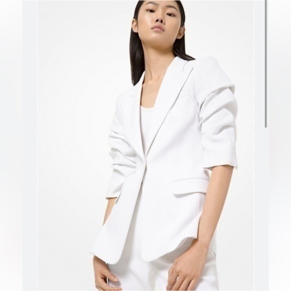 Seduction Jackets & Blazers - New White Fitted Blazer
